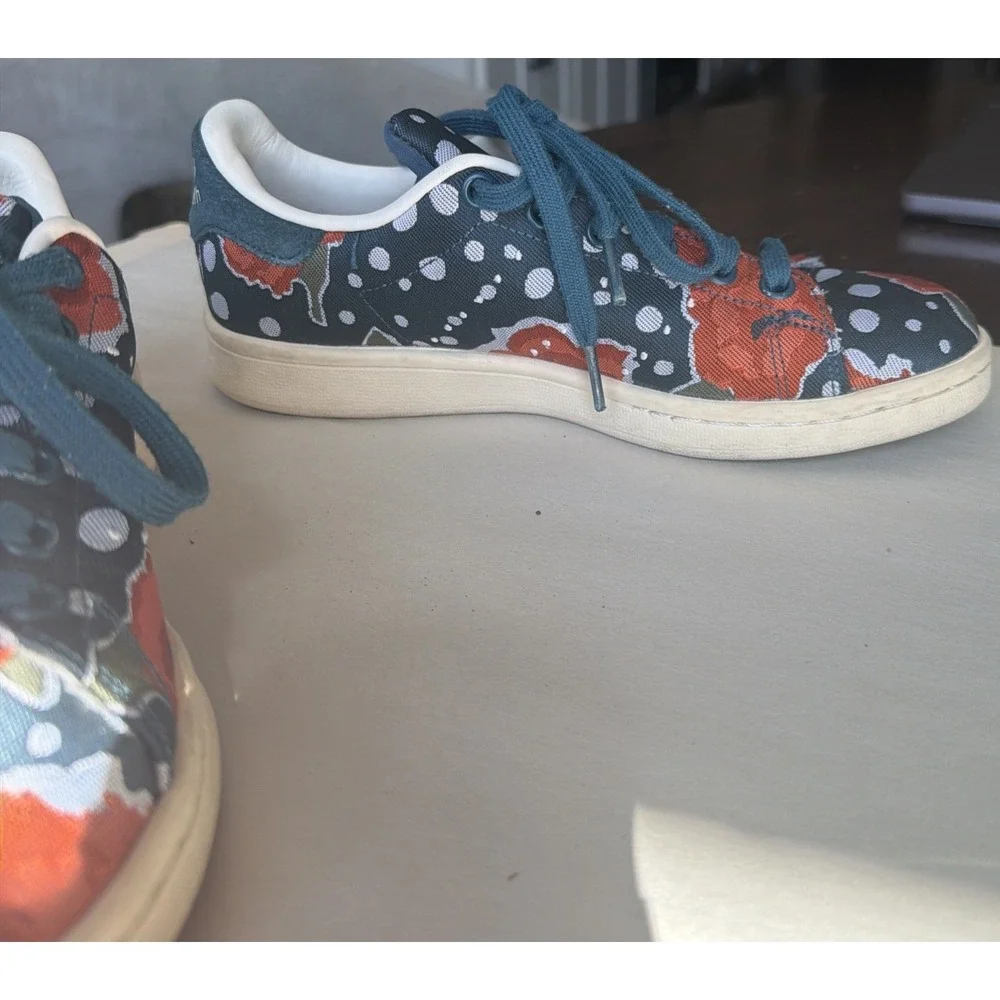 Adidas Stan Smith Womens Floral Sneakers Shoes Red Blue White Size 5.5 S32255‎